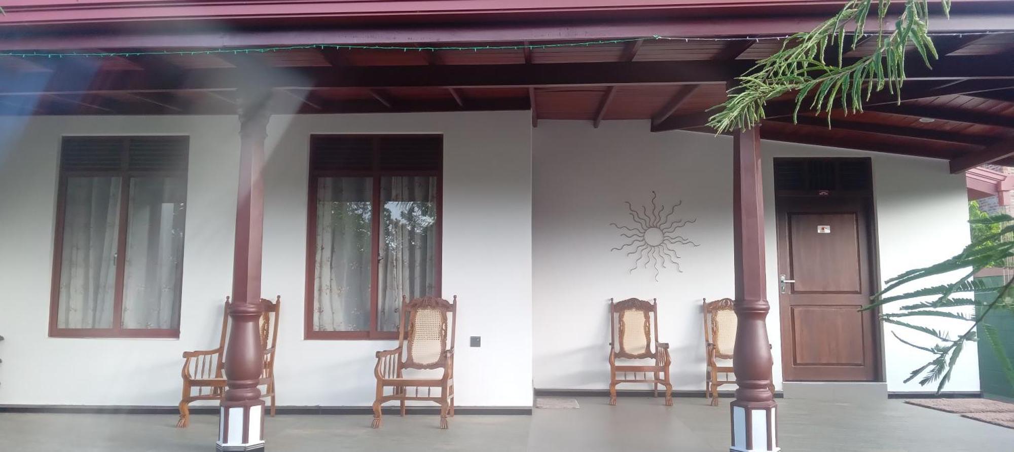 Bliss Lake, Holiday Bungalow, Thissawewa Anuradhapura Exterior photo