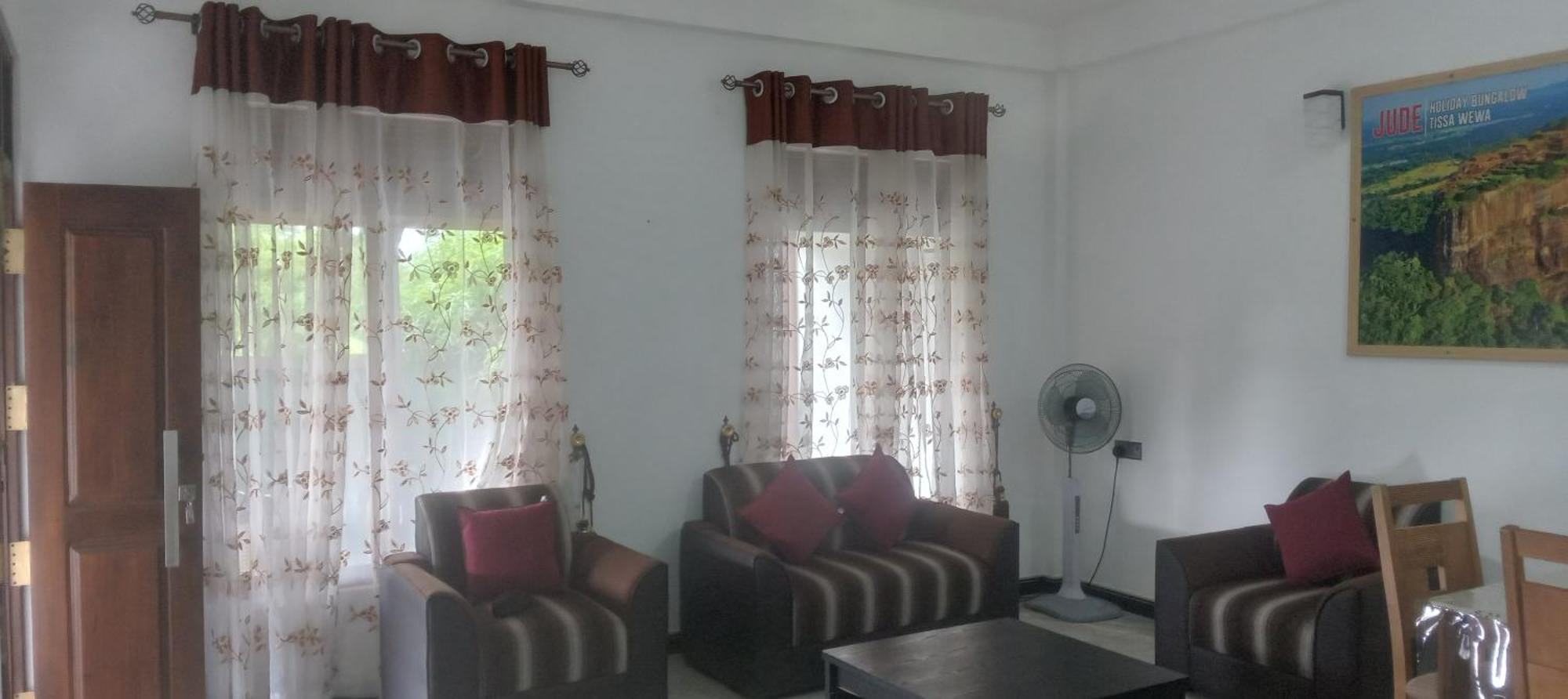 Bliss Lake, Holiday Bungalow, Thissawewa Anuradhapura Exterior photo